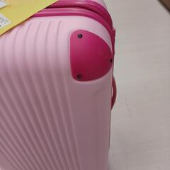 ★ジモティー割あり★スーツケース小　PK　※キズ、スレあり　 高さ(H)53（伸ばしてない状態）cm× 幅(W)32cm× 奥行(D)23cmの画像