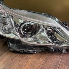 美品！マークX130純正ヘッドライト左右の画像
