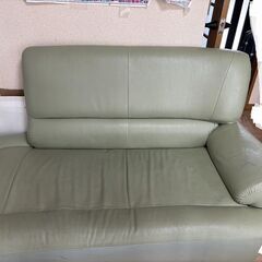 【どなたか譲ります】使用感あり２人掛けソファ