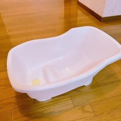 ベビーバス（プラスチック製）シンプルで使いやすい定番タイプ♪ 