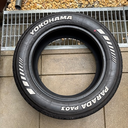 ヨコハマタイヤ パラダ215/60R17C １本
