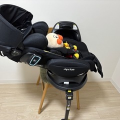 受け渡し予定者決まりました🍎アップリカ　チャイルドシート（新生児から 使用できます）の画像