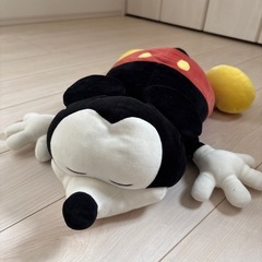 ミッキーのぬいぐるみクッション