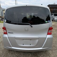 フリード　シルバー　車検2年付き‼️‼️の画像