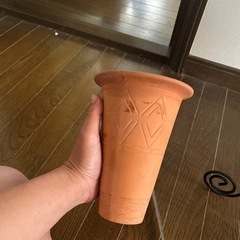 【決定】素敵なﾃﾗｺｯﾀ　ｷｭｰﾄな花台付での画像