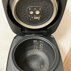 炊飯器　5.5合炊き　2017年製の画像