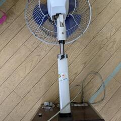 レトロ扇風機の画像