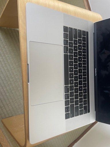 MacBook Pro シルバー 2019-15.6インチ