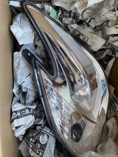 左のへーどライトprius 30