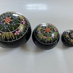 アジアン雑貨　蓋つき小物入れ