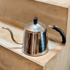 コーヒーケトル　細口でハンドドリップに最適