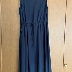 【タグ付未使用】［UNIQLO］ロングワンピースＬの画像