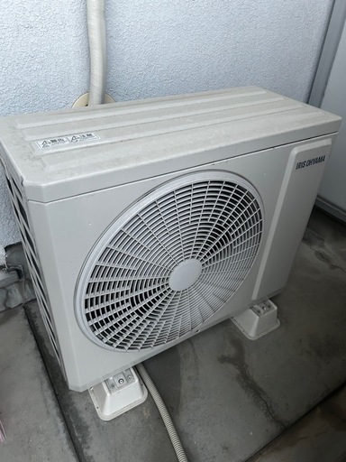 【売却済】アイリスオーヤマ　ルームエアコン（室内機、室外機）