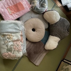 西川の毛布　食器　クッション　など色々