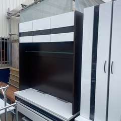テレビボードの画像