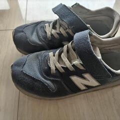 21.5 ニューバランス　スニーカーの画像