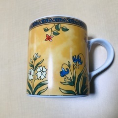 お花のマグカップ
