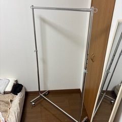 ハンガーラック