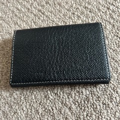 新品ベネトン牛革名刺入れ黒
