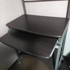 パソコンディスク　ラック　棚の画像