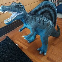 恐竜フィギュア大きめ