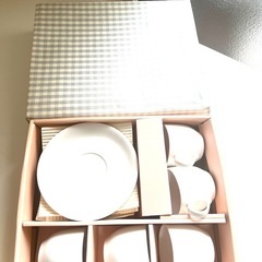 ティーカップ＆ソーサー 5客セット（箱付き）