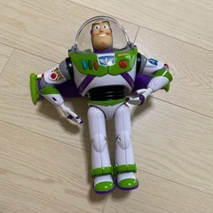 バズライトイヤー　リアルサイズ　トーキングフィギュア