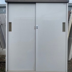 イナバ物置　倉庫　収納庫　物置　10番