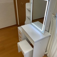極美品　女優ライト付きドレッサー　鏡台　収納