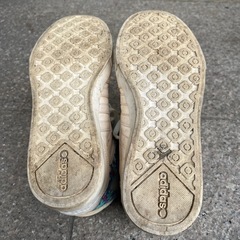 adidas シューズ 24.0cmの画像