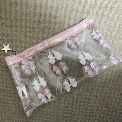 無料でどうぞ！リボン柄クリアポーチです☺️