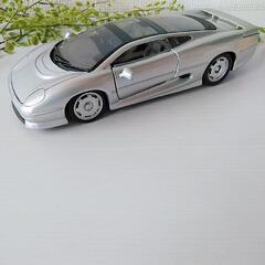 車のおもちゃ／車のオブジェの画像