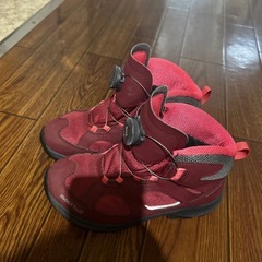モントベル
