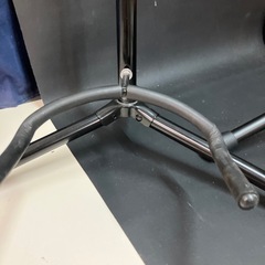 KIKUTANI ギタースタンドとメーカー不明のギタースタンド２本セットの画像