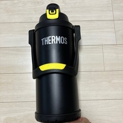 サーモス水筒　3L