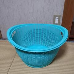 洗濯物かごの画像