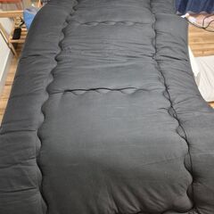 黒色のトッパーを無料の分かち合いです