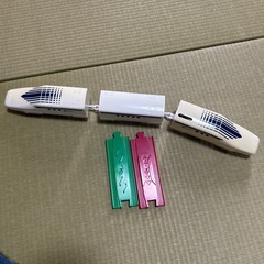 プラレール レールで速度チェンジ　リニアモーターカー スピードか...