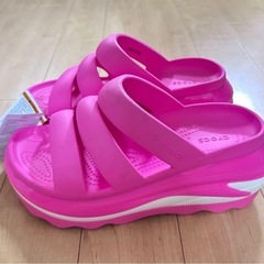 新品！クロックス！の画像