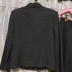 新品　Lサイズ　スーツ　チャコールグレーの画像