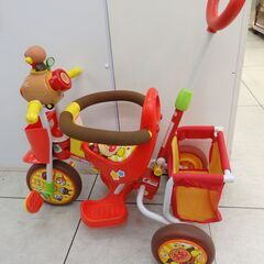 41/705 ジョイパレット おでかけ三輪車 アンパンマン号【モノ市場 知立店】の画像