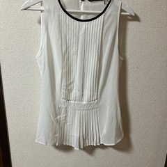 ZARA プリーツ　ノースリーブトップス　M