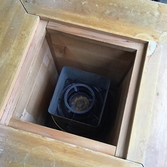 囲炉裏 テーブルの画像