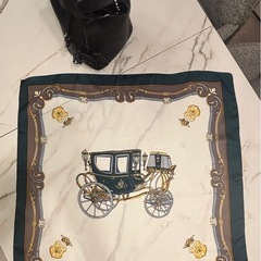 新品 馬車デザイン スカーフ 70cmの画像