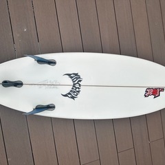 keensサーフボード手渡し希望です。