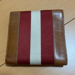 BALLY 財布　トレインスポッティング　赤の画像