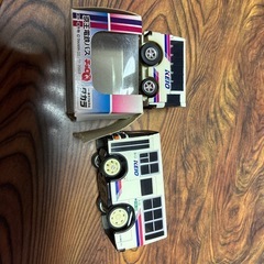 京王バスのチョロQとミニリモコンカー