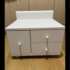 収納付きドレッサー