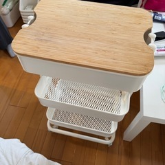IKEA パイプワゴン