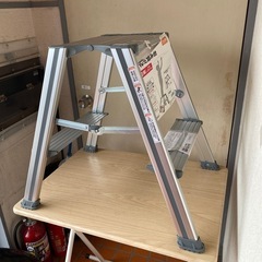 No.793ほぼ新品　アルミ踏み台